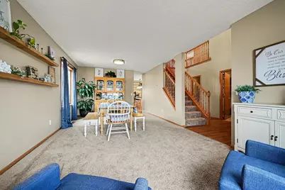 7625 Teal Road, Woodbury, MN 55125 - Photo 9