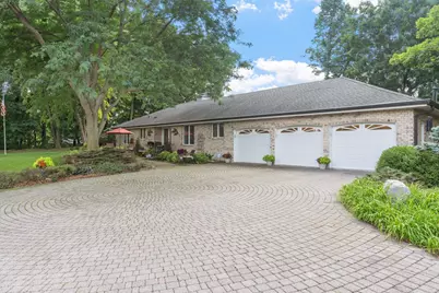 481 Peavey Lane, Wayzata, MN 55391 - Photo 7