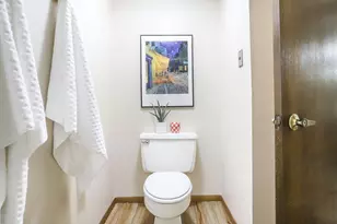 220 8th St S, Fargo,  58103 - Photo 25