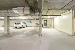 220 8th St S, Fargo,  58103 - Photo 29