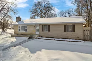 326 N Belvidere St, Buffalo City, WI 54622 - Photo 1