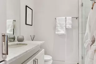 1620 Kenwood Pkwy, Minneapolis, MN 55405 - Photo 49