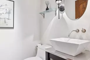 1620 Kenwood Pkwy, Minneapolis, MN 55405 - Photo 71