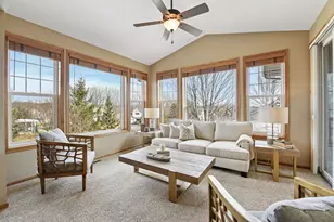 7703 Vasserman Pl, Chanhassen, MN 55317 - Photo 9