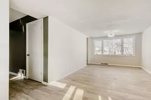 124 King St W, Saint Paul, MN 55107 - Photo 7