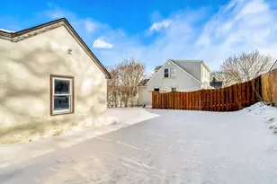 124 King St W, Saint Paul, MN 55107 - Photo 23