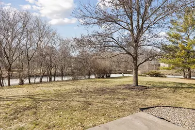 9665 Brighton Lane, Eden Prairie, MN 55347 - Photo 19