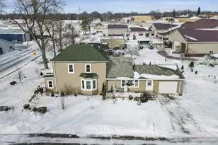 110 Mill St W, Winthrop, MN 55396 - Photo 23