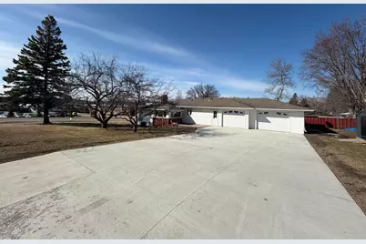 420 James Street, Detroit Lakes, MN 56501 - Photo 3