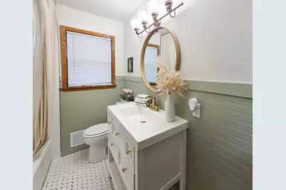 137 Jessamine Avenue E, Saint Paul, MN 55117 - Photo 9