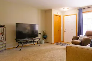 2755 Meadow Brook Dr, Woodbury, MN 55125 - Photo 3