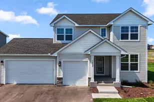 1517 Creekwood Dr, New Richmond, WI 54017 - Photo 1