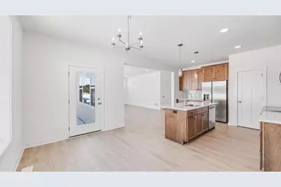 1517 Creekwood Drive, New Richmond, WI 54017 - Photo 11