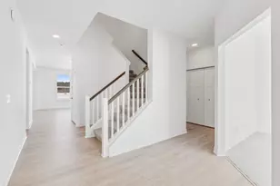 1517 Creekwood Dr, New Richmond, WI 54017 - Photo 7