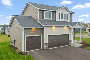 1335 Orchid Wy, New Richmond, WI 54017 - Photo 3