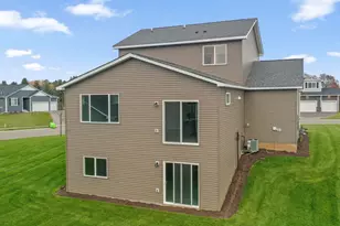 1335 Orchid Wy, New Richmond, WI 54017 - Photo 3