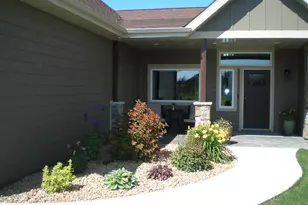 626 Lake Forest Cir, Detroit Lakes, MN 56501 - Photo 3