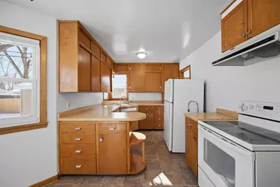 1604 Ives Avenue N, Glencoe, MN 55336 - Photo 3