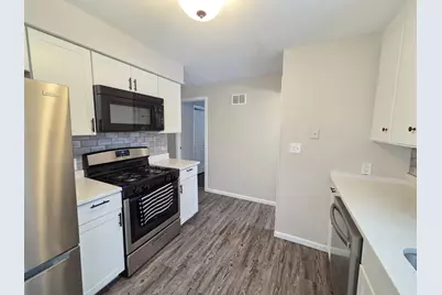 6508 47th Avenue N, Crystal, MN 55428 - Photo 3