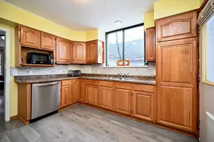 358 E Wabasha (7th) St, Winona, MN 55987 - Photo 7