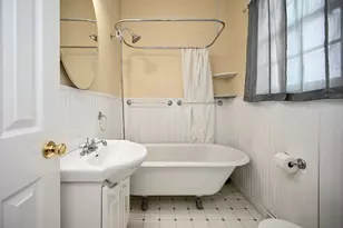 358 E Wabasha (7th) St, Winona, MN 55987 - Photo 9