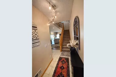 327 Naegele Avenue, Columbia Heights, MN 55421 - Photo 3