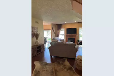 327 Naegele Avenue, Columbia Heights, MN 55421 - Photo 5