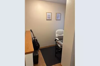 327 Naegele Avenue, Columbia Heights, MN 55421 - Photo 11