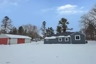 515 Central Dr E, Braham, MN 55006 - Photo 23