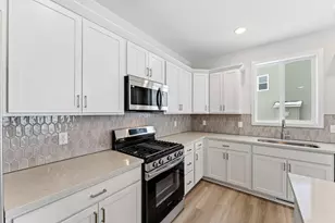 1125 Legacy Pkwy, New Richmond, WI 54017 - Photo 9