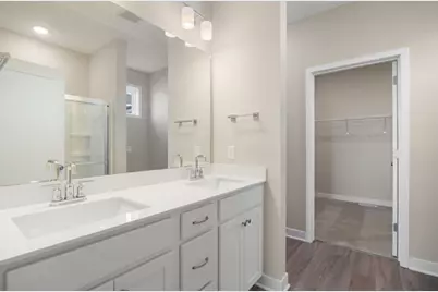 1125 Legacy Parkway, New Richmond, WI 54017 - Photo 11