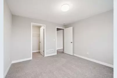 1125 Legacy Parkway, New Richmond, WI 54017 - Photo 11