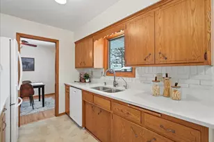 2620 Roth Pl, White Bear Lake, MN 55110 - Photo 9