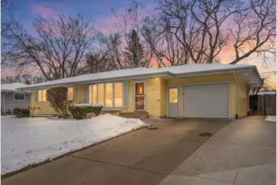 2620 Roth Place, White Bear Lake, MN 55110 - Photo 43