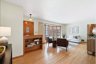 2620 Roth Place, White Bear Lake, MN 55110 - Photo 5