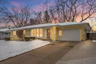 2620 Roth Pl, White Bear Lake, MN 55110 - Photo 43