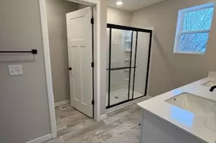 12842 Sawyer Ln, Rogers, MN 55374 - Photo 9