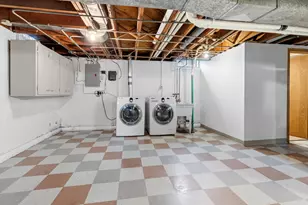 1345 Berkeley Ave, Saint Paul, MN 55105 - Photo 13