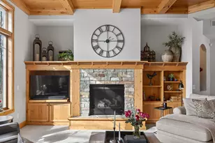 23400 Woodland Ridge Dr, Lakeville, MN 55044 - Photo 9