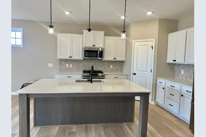 20045 Glarus Lane, Lakeville, MN 55044 - Photo 3