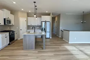 20045 Glarus Ln, Lakeville, MN 55044 - Photo 15