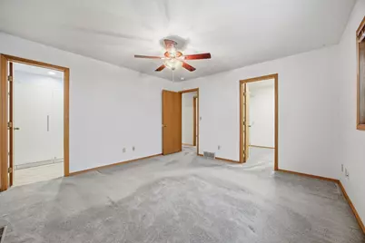 1202 41st Avenue N, Fargo, ND 58102 - Photo 17