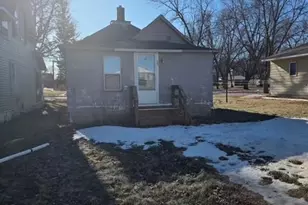 640 Bedal St, Walnut Grove, MN 56180 - Photo 3