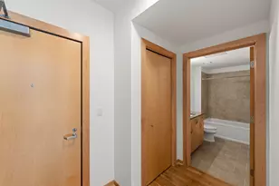 1240 S 2nd St, Minneapolis, MN 55415 - Photo 25