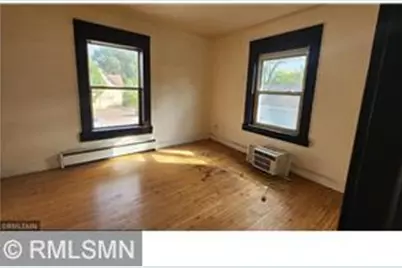 1052 Ross Avenue, Saint Paul, MN 55106 - Photo 3