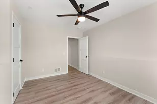 2446 County Rd D West, Roseville, MN 55112 - Photo 29
