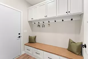 2446 County Rd D West, Roseville, MN 55112 - Photo 9