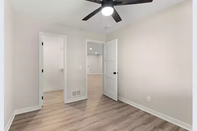 2446 County Road D W, Roseville, MN 55112 - Photo 31