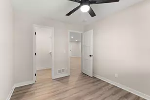 2446 County Rd D West, Roseville, MN 55112 - Photo 31