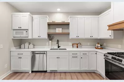 2450 County Road D W, Roseville, MN 55112 - Photo 9